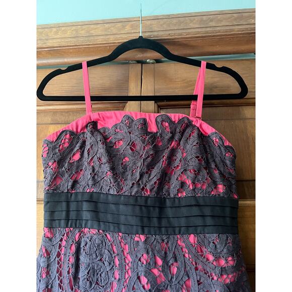 Anthropologie's Floreat Sunrise & Midnight Sheath Dress Gray Lace Pink Size 0 - Picture 4 of 11